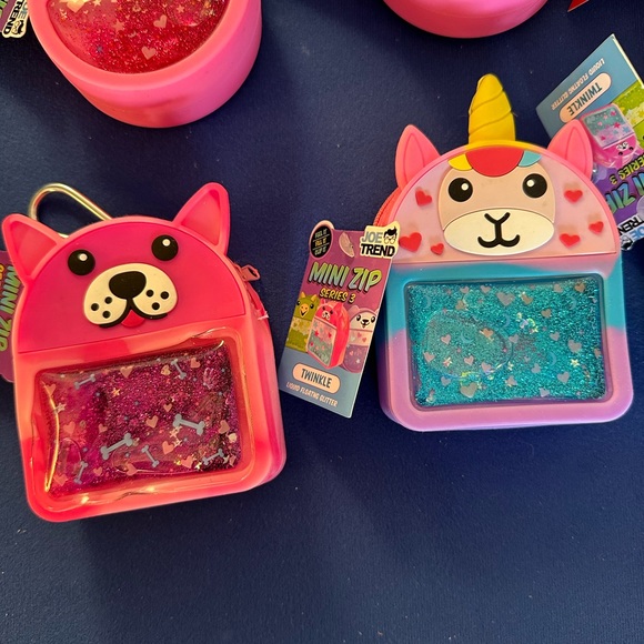 12pc Joe Trend Mini Zip Liquid Floating Glitter Zipper purse w backpack clips - Picture 3 of 12